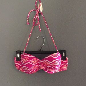Bikini top with removable strap